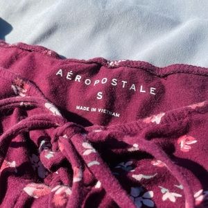 Aéropostale Off-Shoulder Top
